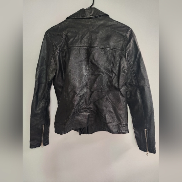 Forever 21 Black Faux Leather Moto Jacket with Silver Zippers - Picture 2 of 3